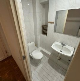 2-комн. квартира на ул. Туманяна в центре, 80 кв.м., 6/10 этаж, высокие потолки, каменное здание