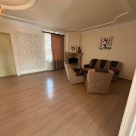 Двухэтажный каменный дом в Аштараке, 330 кв.м.