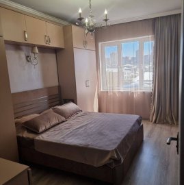 3-комн. квартира на ул. Зоравара Андраника в Малатия-Себастии, 74 кв.м., 4/9 этаж, высокие потолки