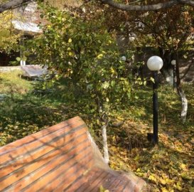 Трёхэтажный каменный дом, Арзакан в Арзакане, 330 кв.м., 3+ ванные, капитальный