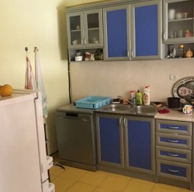 Трёхэтажный каменный дом, Арзакан в Арзакане, 330 кв.м., 3+ ванные, капитальный