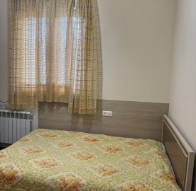 2-комн. квартира на пр. Маштоца в центре, 55 кв.м., 2/2 этаж, высокие потолки, каменное здание