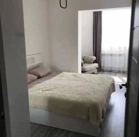 2-комн. квартира в новостройке на ул. Чехова в Шенгавите, 44 кв.м., 1/11 этаж, высокие потолки