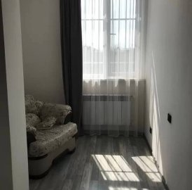 2-комн. квартира в новостройке на ул. Чехова в Шенгавите, 44 кв.м., 1/11 этаж, высокие потолки