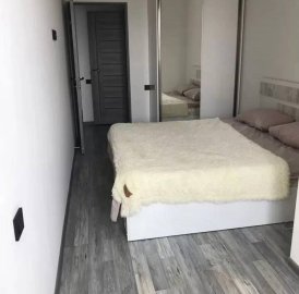 2-комн. квартира в новостройке на ул. Чехова в Шенгавите, 44 кв.м., 1/11 этаж, высокие потолки