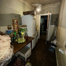 4-комн. квартира, улица в Арташате, 114 кв.м., предпоследний этаж, высокие потолки, каменное здание