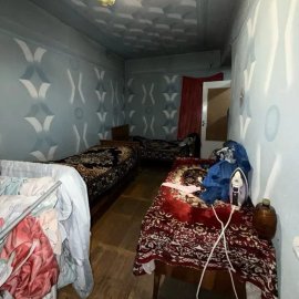 4-комн. квартира, улица в Арташате, 114 кв.м., предпоследний этаж, высокие потолки, каменное здание