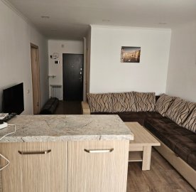 2-комн. квартира на ул. Сарьяна в центре, 50 кв.м., 2/7 этаж, евроремонт, каменное здание