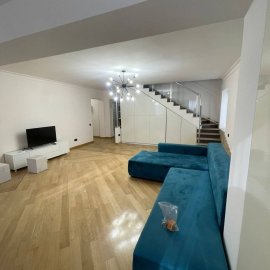 4-комн. квартира на пр. Комитаса в Арабкире, 131 кв.м., предпоследний этаж, 2 ванные, евроремонт