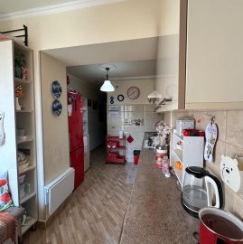 1-комн. квартира на ул. Атенка в центре, 45 кв.м.