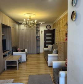 1-комн. квартира на ул. Атенка в центре, 45 кв.м.