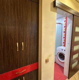 1-комн. квартира на ул. Атенка в центре, 45 кв.м.