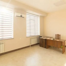 Офисное помещение на ул. Давида Анахта в Канакер-Зейтуне, 207 кв.м.