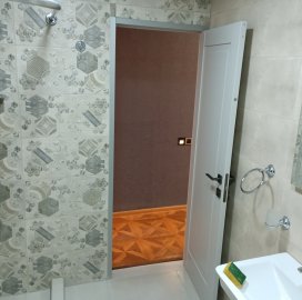 2-комн. квартира на ул. Овсепа Эмина в Арабкире, 50 кв.м., 2/2 этаж, высокие потолки