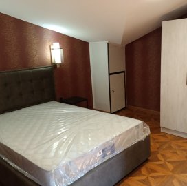 2-комн. квартира на ул. Овсепа Эмина в Арабкире, 50 кв.м., 2/2 этаж, высокие потолки