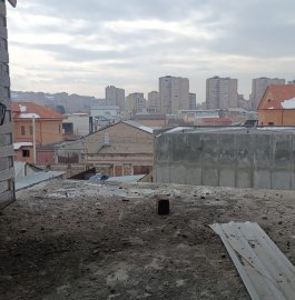 Трёхэтажный дом, улица Хачатура Абовяна в Ариндже, 280 кв.м., 3+ ванные