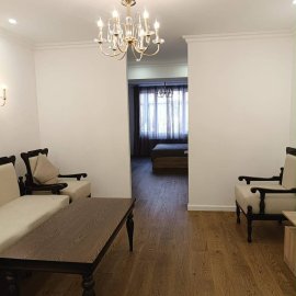 4-комн. квартира на пр. Азатутян в Арабкире, 116 кв.м., 2/5 этаж, 2 ванные,