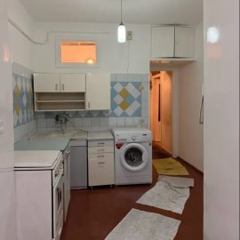 2-комн. квартира в Арабкире, 42 кв.м., предпоследний этаж, высокие потолки,