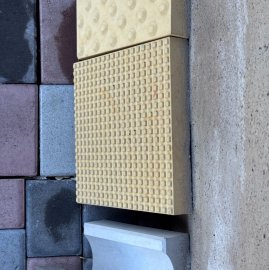 Սալիկ շոշափվող քառակուսի փոքր (վիբրոլիցք)