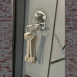 Մետաղյա մուտքի դուռ Metalux երկու փականով