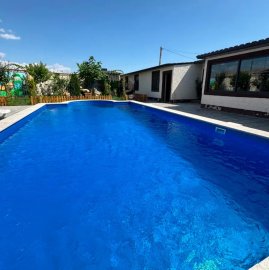 Օրավարձով Սեփական տուն Ներքին Չարբախ 1-ին փողոցում Շենգավիթո