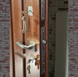 Մետաղյա մուտքի դուռ Luxwood երկու փականով