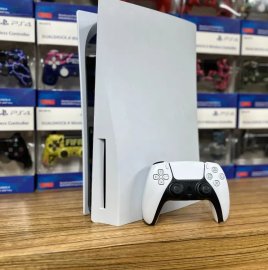 Playstation 5 նորի պես իդեալական վիճակում + 13 խաղեր + 2 Վահանակ