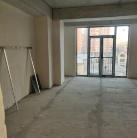 4-комн. квартира в новостройке на ул. Малхасянц в Арабкире, 129 кв.м., 4/13 этаж, 2 ванные