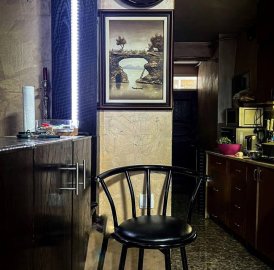 Продается земельный участок под жилую застройку в центре Еревана с расположенными на нем двумя домами.