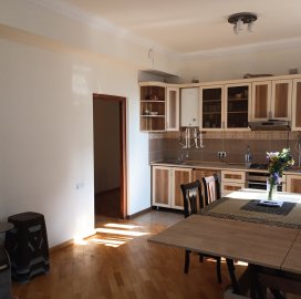 3-комн. квартира в новостройке на ул. Аргишти в центре, 87 кв.м., 6/14 этаж, 2 ванные