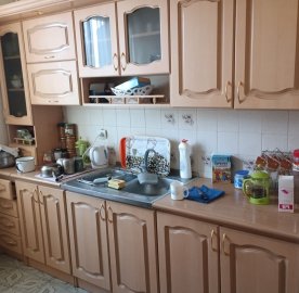 Трёхэтажный каменный дом на ул. Тигран Петросян в Дзорахбюре, 205 кв.м., 2 ванные