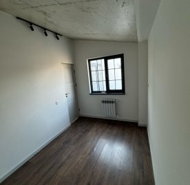 3-комн. квартира в новостройке на ул. Дуряна в Норк-Мараш, 70 кв.м., высокие потолки