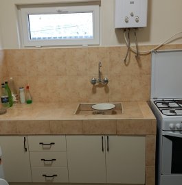 Одноэтажный каменный дом, улица Нор Ареша в Эребуни, 50 кв.м., капитальный ремонт