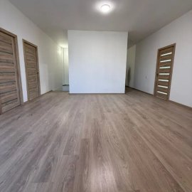 Двухэтажный каменный дом, улица Нор Ареша в Эребуни, 210 кв.м., 3+ ванные, евроремонт