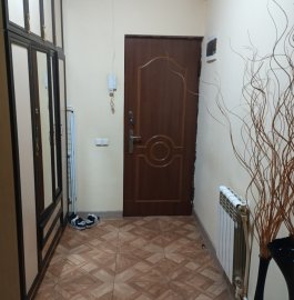 3-комн. квартира, квартал Давташен в Давташене, 75 кв.м., 8/11 этаж, высокие потолки