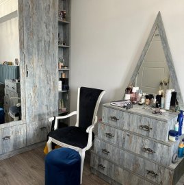 4-комн. квартира в новостройке на ул. Фрика в центре, 130 кв.м., предпоследний этаж, 3+ ванные