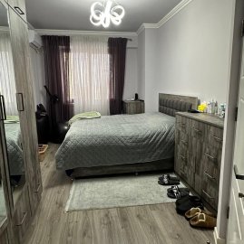 4-комн. квартира в новостройке на ул. Фрика в центре, 130 кв.м., предпоследний этаж, 3+ ванные