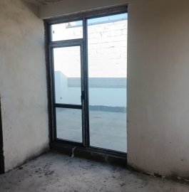 Просторная 4-комн. квартира в новостройке на ул. Ачаряна в Аване, 240 кв.м., 2 ванные