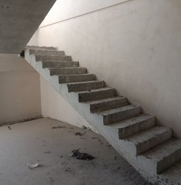 Просторная 4-комн. квартира в новостройке на ул. Ачаряна в Аване, 240 кв.м., 2 ванные