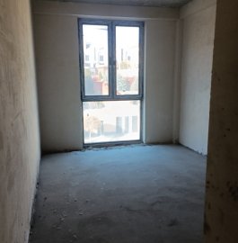 Просторная 4-комн. квартира в новостройке на ул. Ачаряна в Аване, 240 кв.м., 2 ванные