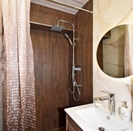 2-комн. квартира на пр. Комитаса в Арабкире, 35 кв.м., 3/5 этаж, евроремонт, каменное здание