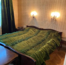 Двухэтажный каменный дом на ул. Манушяна в Арабкире, 120 кв.м., 2 ванные, капитальный ремонт